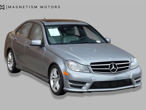 Used 2014 Mercedes-Benz C 250 Sedan image 5