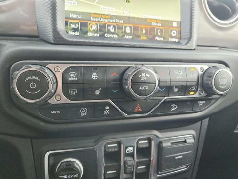 Certified 2021 Jeep Wrangler Unlimited Sahara AWD/4WD image 32