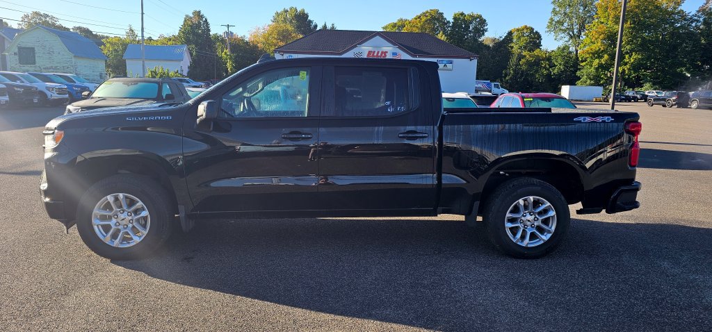 Used 2026 Chevrolet Silverado 1500 RST AWD/4WD image 4