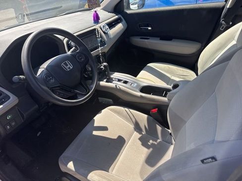 Used 2021 Honda HR-V LX image 4