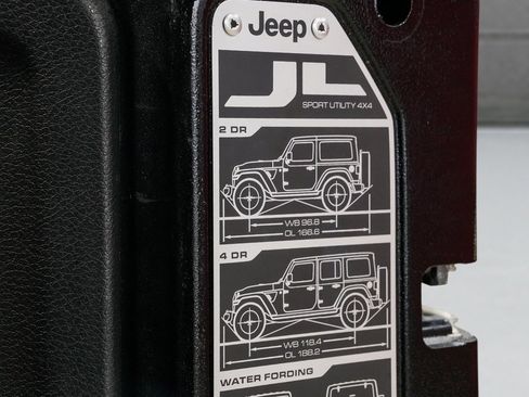 Used 2019 Jeep Wrangler Unlimited Sahara image 67