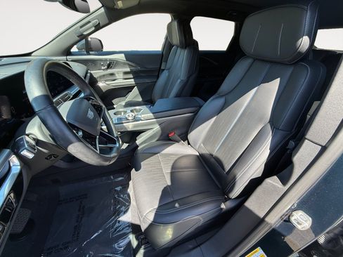 Used 2024 Cadillac Lyriq Sport w/ LPO, Floor Liner Package AWD/4WD image 10