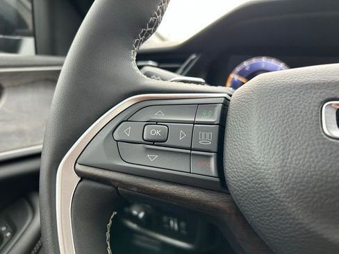 New 2026 Jeep Grand Cherokee Laredo image 37