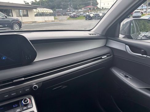 Used 2025 Hyundai Palisade SEL FWD image 33