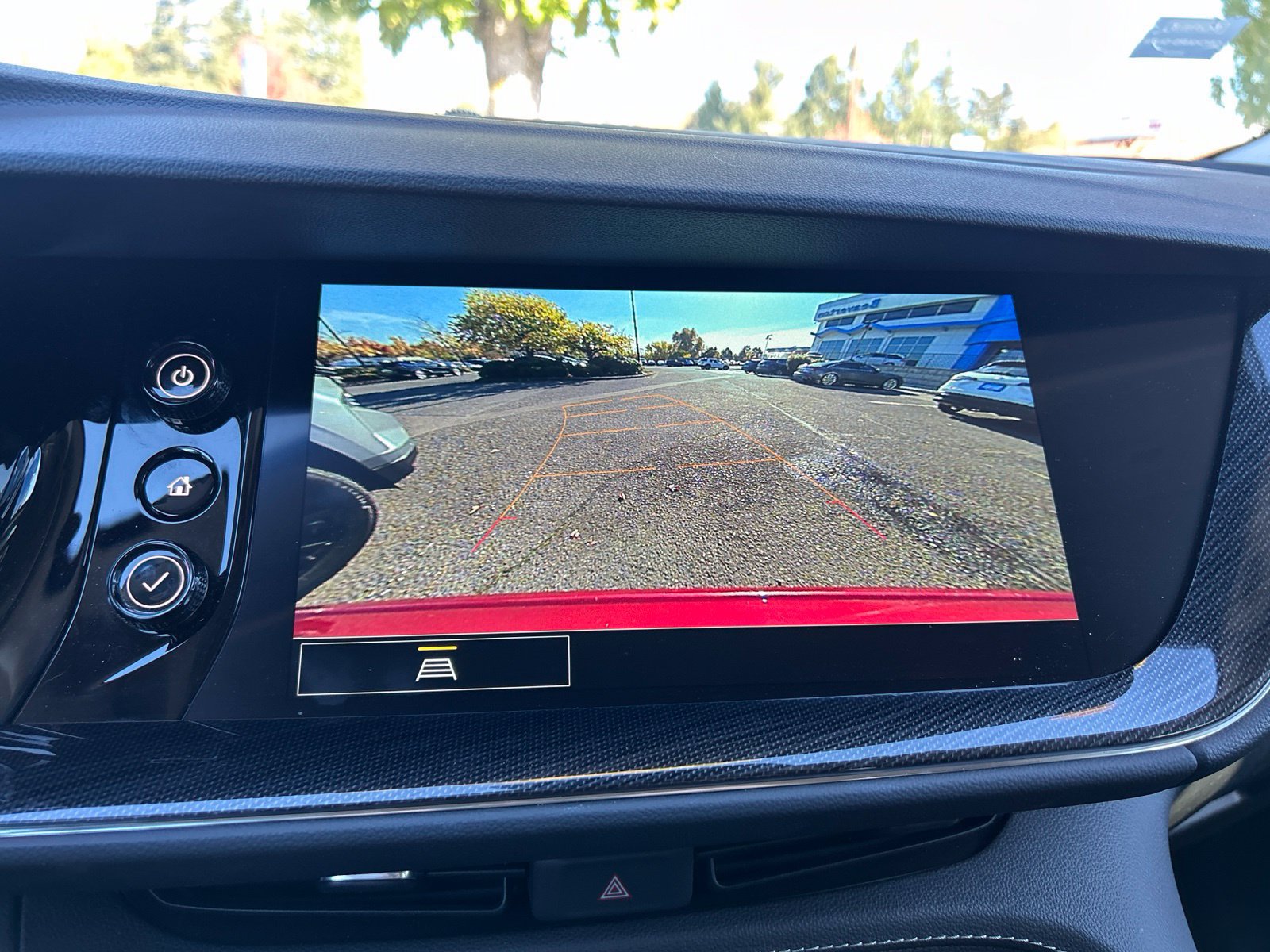 Used 2022 Buick Envision Essence w/ Sport Touring Package FWD image 10