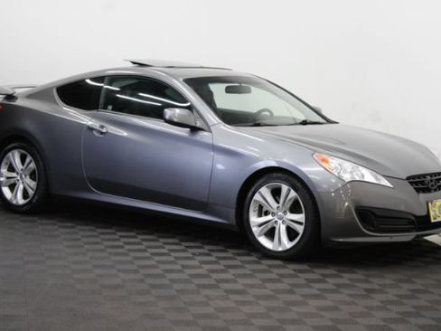Used 2011 Hyundai Genesis 2.0T RWD image 1