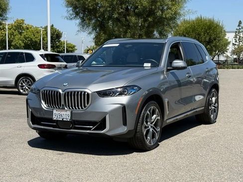 Used 2026 BMW X5 xDrive40i w/ Climate Comfort Package AWD/4WD image 2