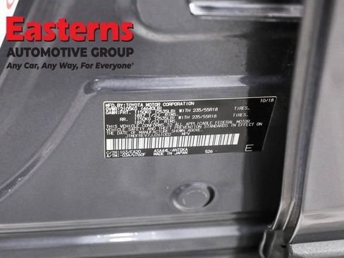 Used 2018 Toyota RAV4 Limited image 40