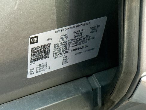 Used 2021 GMC Yukon XL Denali image 47