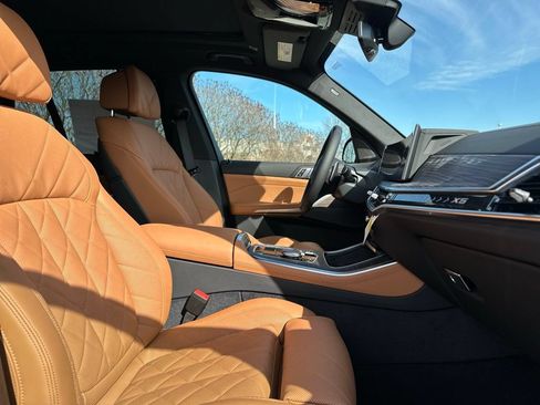 New 2026 BMW X5 xDrive40i w/ M Sport Package AWD/4WD image 23