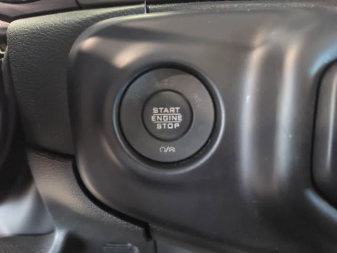 Used 2023 Jeep Wrangler Unlimited Sahara w/ Cold Weather Group AWD/4WD image 24