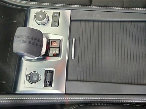 Used 2025 Jaguar F-PACE R-Dynamic S image 49