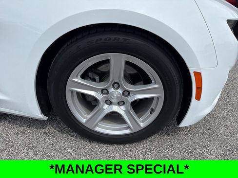 Used 2021 Chevrolet Camaro LT RWD image 2
