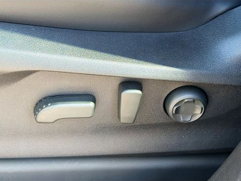 New 2026 Subaru Ascent Limited image 25