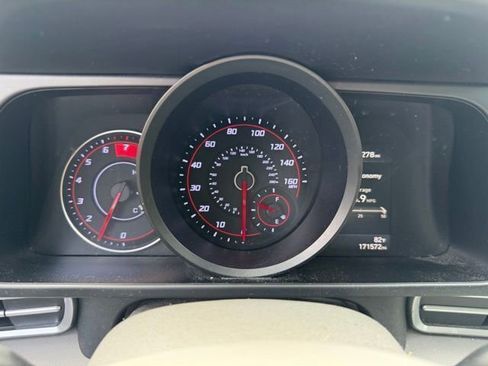 Used 2022 Hyundai Elantra SEL w/ Cargo Package FWD image 8
