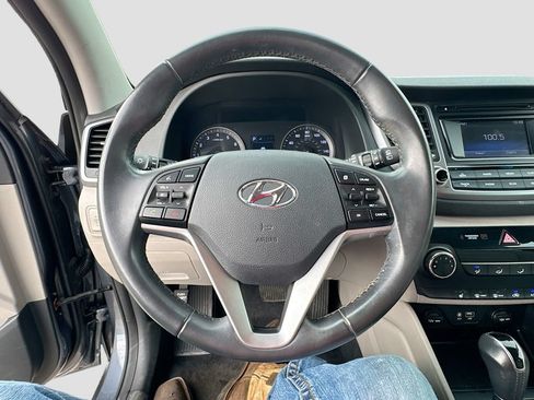 Used 2017 Hyundai Tucson Sport FWD image 13