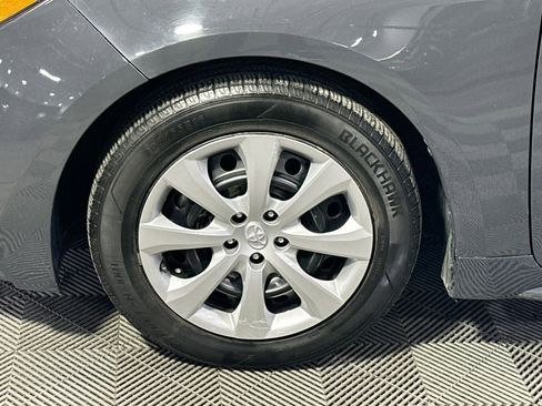 Used 2024 Toyota Corolla LE image 12