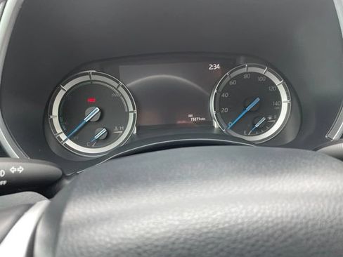 Used 2022 Toyota Highlander XLE AWD/4WD image 13