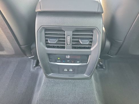 Used 2026 BMW 330i Sedan w/ Premium Package RWD image 12