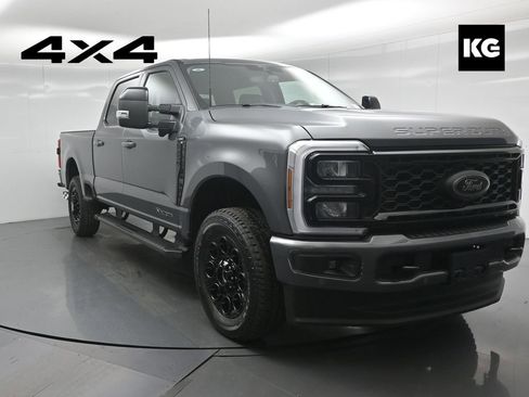 New 2026 Ford F250 Lariat w/ Black Appearance Package image 1