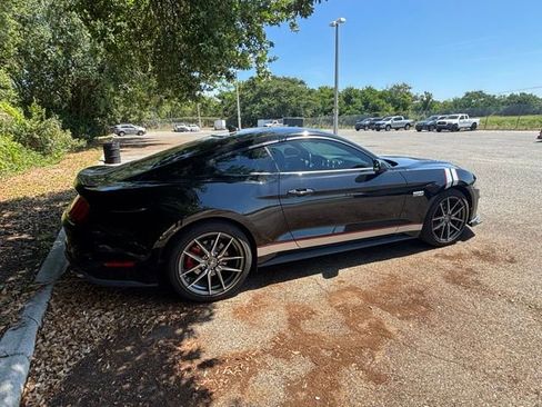 Used 2022 Ford Mustang Premium w/ Black Accent Package RWD image 8