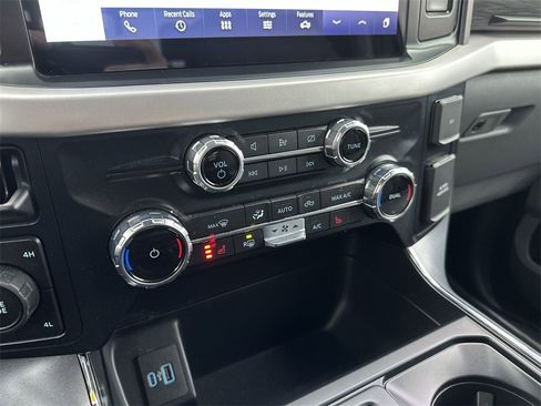 Used 2022 Ford F150 XLT w/ Equipment Group 302A High image 18