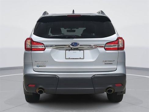 Used 2022 Subaru Ascent Limited w/ Technology Package image 6