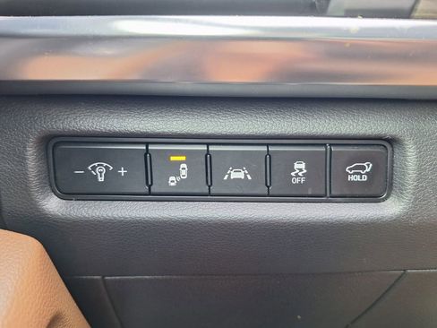 Used 2022 Kia Telluride SX w/ SX Prestige Package image 12