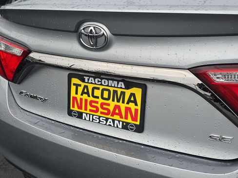 Used 2015 Toyota Camry SE image 29