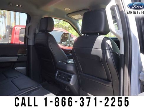 Used 2024 Ford F250 Lariat w/ Lariat Ultimate Package AWD/4WD image 32