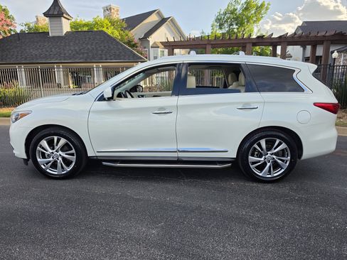 Used 2015 INFINITI QX60 FWD w/ Deluxe Touring Package image 4