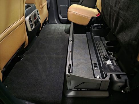 Used 2022 Ford F250 Lariat w/ Lariat Ultimate Package image 17