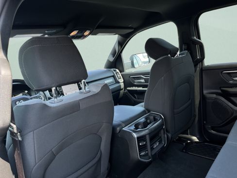 Used 2023 RAM 1500 Big Horn AWD/4WD image 21