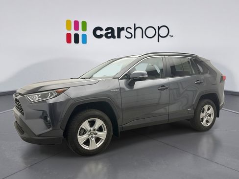Used 2021 Toyota RAV4 XLE w/ Convenience Package AWD/4WD image 1