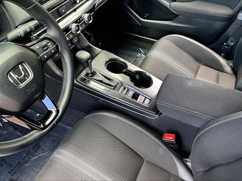 Used 2024 Honda Civic Sport image 17
