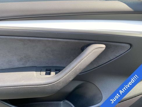 Used 2023 Tesla Model 3 Standard Range RWD image 18