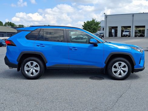 Certified 2020 Toyota RAV4 LE w/ All Weather Liner Package AWD/4WD image 8
