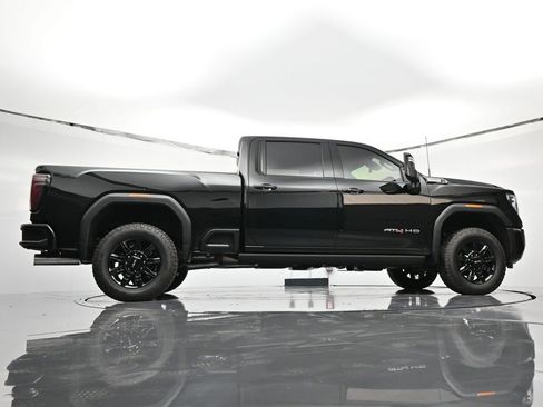Certified 2025 GMC Sierra 2500 AT4 w/ AT4 Premium Plus Package image 44