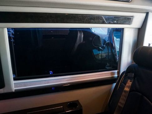 Used 2014 Mercedes-Benz Sprinter 2500 image 51