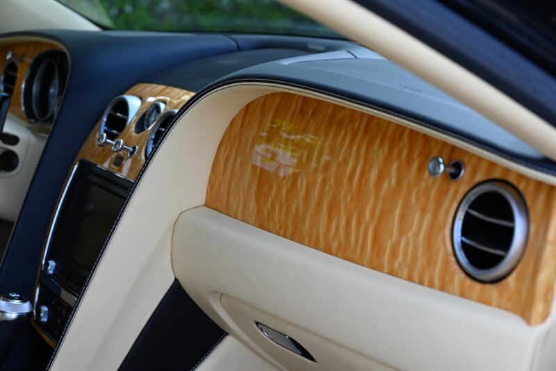 Used 2014 Bentley Flying Spur W12 AWD/4WD image 25
