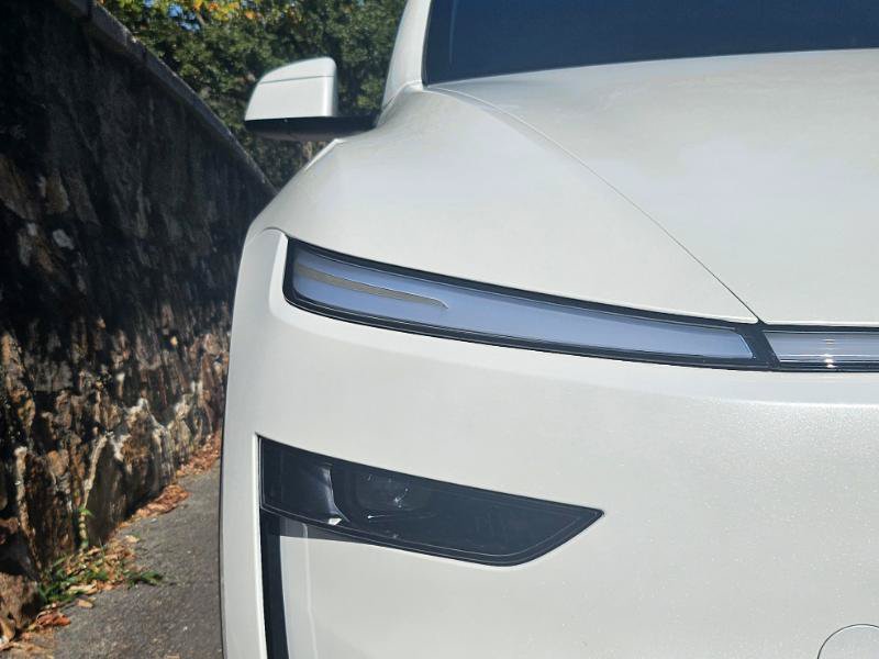 Used 2026 Tesla Model Y AWD image 26