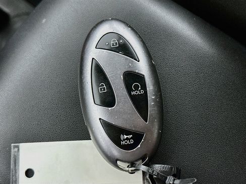Used 2025 Hyundai Kona SEL AWD/4WD image 25