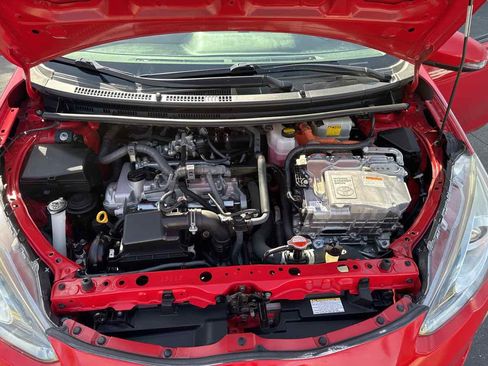 Used 2015 Toyota Prius C One image 22