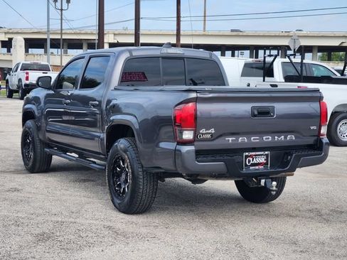 Used 2022 Toyota Tacoma SR AWD/4WD image 5