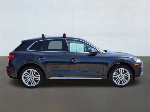 Used 2019 Audi Q5 2.0T Premium Plus w/ Premium Plus Package AWD/4WD image 6