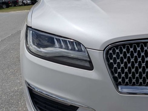 Used 2017 Lincoln MKZ Premiere FWD image 9