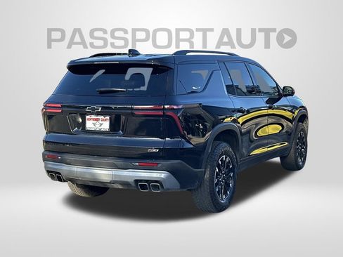 Used 2024 Chevrolet Traverse Z71 AWD/4WD image 5