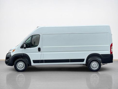 New 2026 RAM ProMaster 2500 w/ Convenience Group image 4