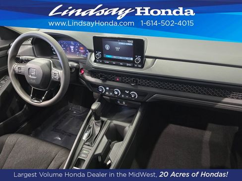Used 2025 Honda Accord LX image 10