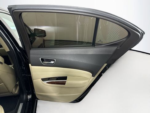 Used 2020 Acura TLX image 29